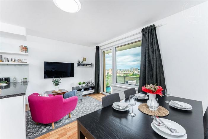 Prodej bytu 4+kk, Praha, Zvěřinova, 108 m2