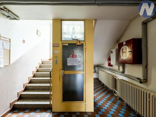 Prodej bytu 2+1, Strakonice, Povážská, 42 m2