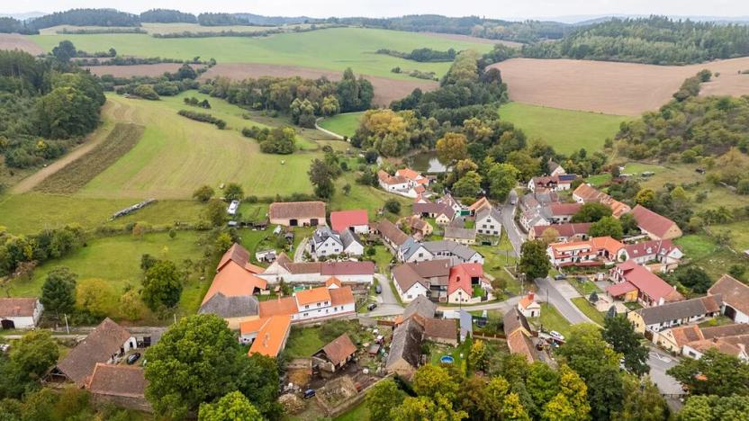 Dražba zemědělské usedlosti, Kalenice, 100 m2