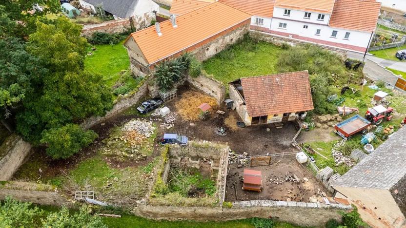 Dražba zemědělské usedlosti, Kalenice, 100 m2