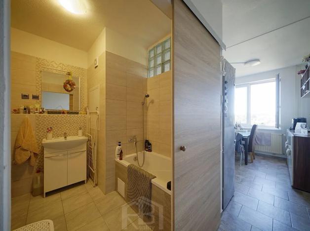 Prodej bytu 3+1, Jindřichův Hradec, Kosmonautů, 64 m2