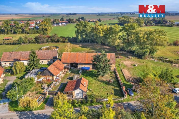 Prodej pozemku pro bydlení, Holice - Roveňsko, 9007 m2