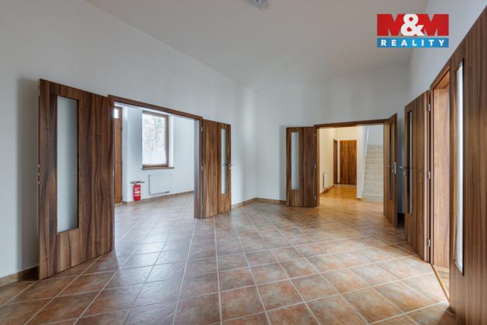 Prodej rodinného domu, Nová Role - Mezirolí, 376 m2