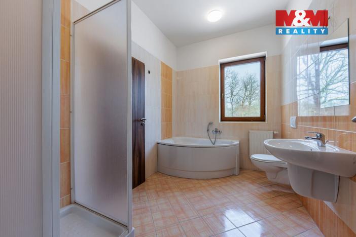 Prodej rodinného domu, Nová Role - Mezirolí, 376 m2