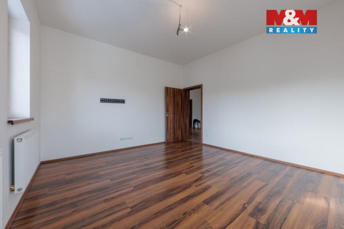 Prodej rodinného domu, Nová Role - Mezirolí, 376 m2