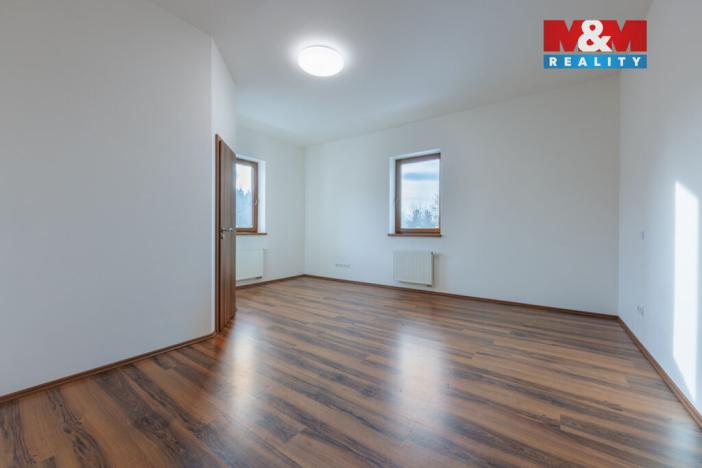 Prodej rodinného domu, Nová Role - Mezirolí, 376 m2