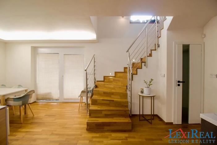 Prodej rodinného domu, Tursko, Jezdecká, 164 m2