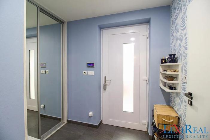 Prodej rodinného domu, Tursko, Jezdecká, 164 m2