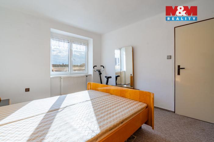 Prodej bytu 2+1, Trhové Sviny, Sídliště, 69 m2