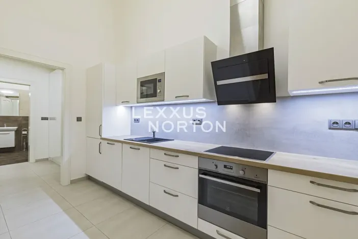 Pronájem bytu 3+1, Praha - Nové Město, Na Poříčí, 92 m2