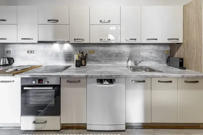 Pronájem bytu 2+1, Praha, Janáčkovo nábřeží, 72 m2