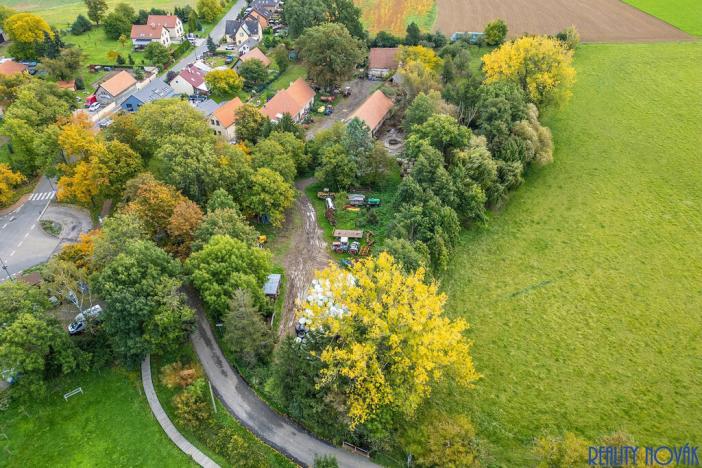 Prodej komerční, Praha - Lipany, Do kopečka, 1539 m2