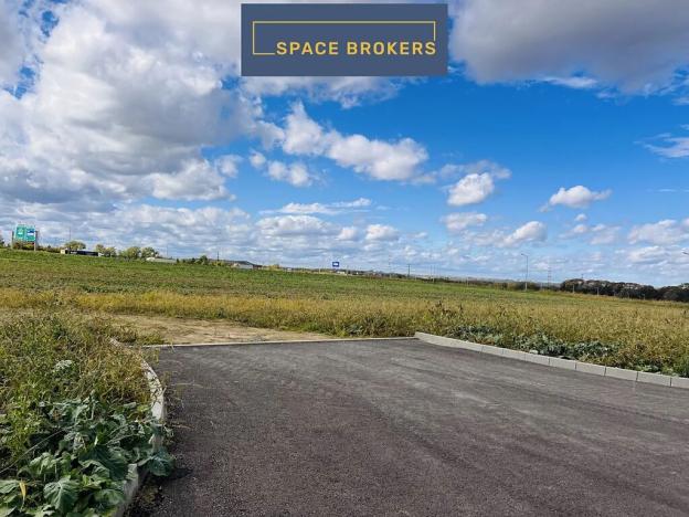 Prodej komerčního pozemku, Vestec, Hodkovická, 15258 m2