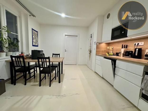 Prodej bytu 2+kk, Praha - Vinohrady, Šrobárova, 49 m2
