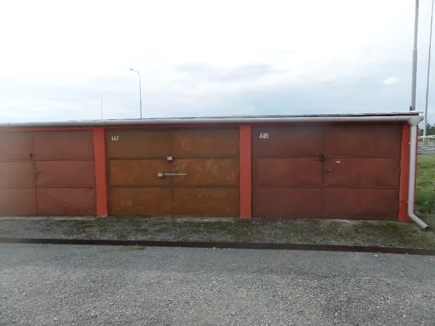 Pronájem garáže, Brno, Podruhova, 18 m2