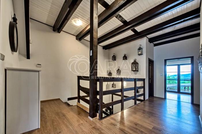 Prodej rodinného domu, Vrchlabí, 429 m2