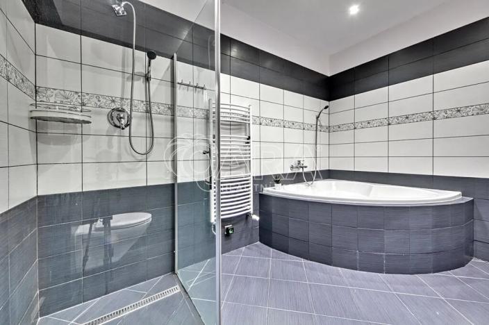 Prodej rodinného domu, Vrchlabí, 429 m2