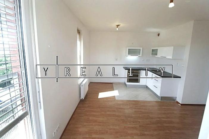 Pronájem bytu 1+kk, Praha - Záběhlice, Velenovského, 37 m2