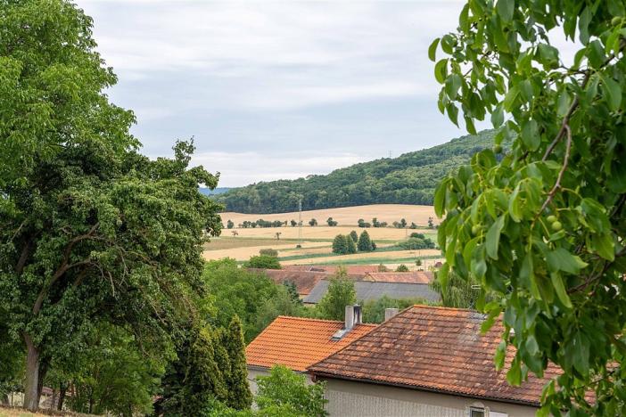 Prodej pozemku, Měňany, 1643 m2