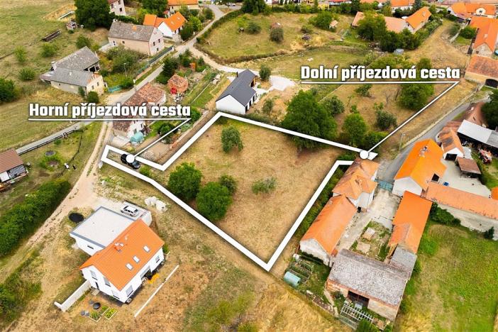 Prodej pozemku, Měňany, 1643 m2