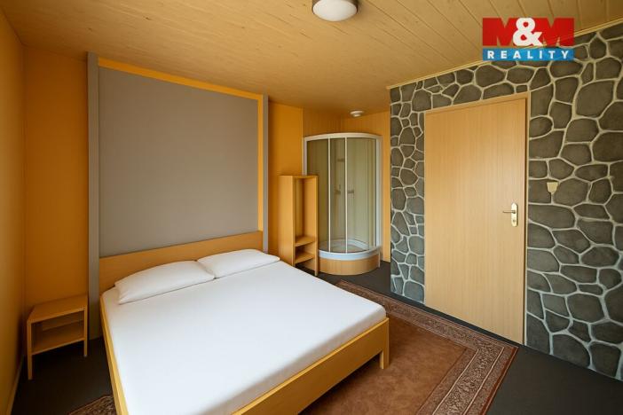 Prodej rodinného domu, České Velenice, Komenského, 650 m2