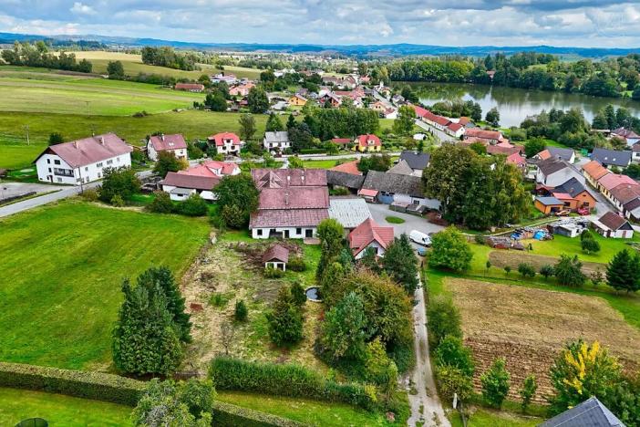 Prodej komerční nemovitosti, Horní Cerekev, 460 m2