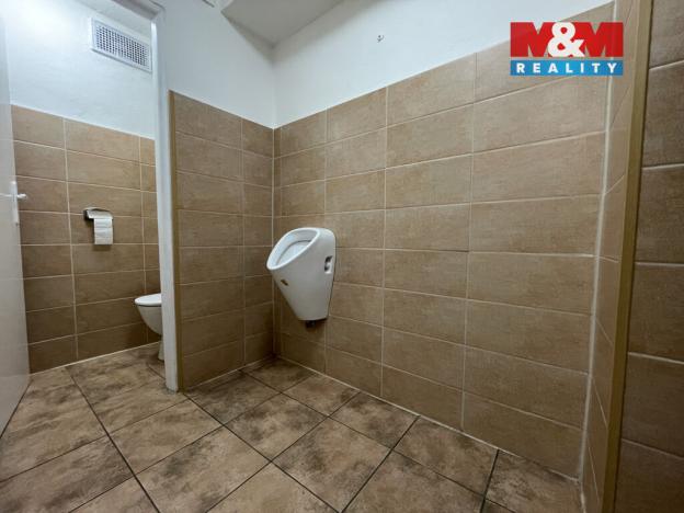 Prodej garážového stání, Praha, Lovosická, 18 m2