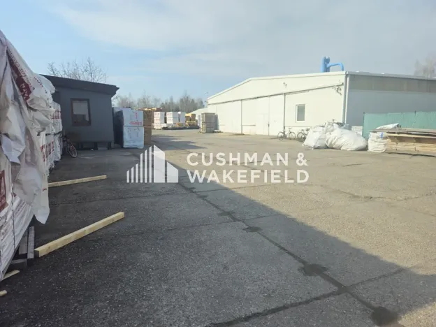 Prodej výrobních prostor, Hradec Králové, Dřevařská, 11800 m2