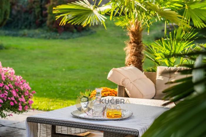 Prodej rodinného domu, Lichnov, 672 m2