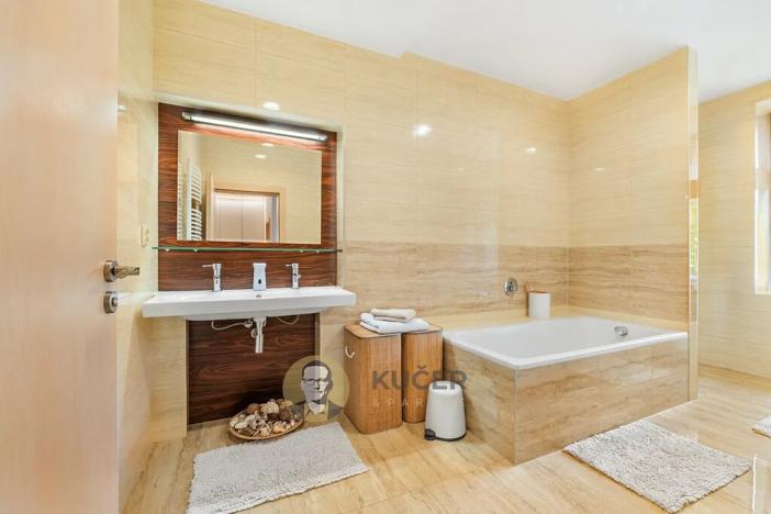 Prodej rodinného domu, Lichnov, 672 m2