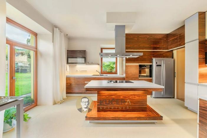 Prodej rodinného domu, Lichnov, 672 m2