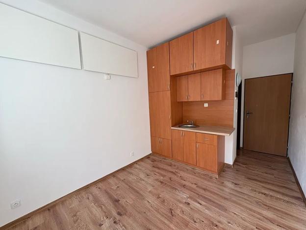 Pronájem bytu 2+kk, Frýdek-Místek, Dlouhá, 34 m2