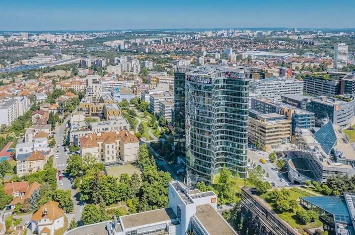 Pronájem kanceláře, Praha, 400 m2