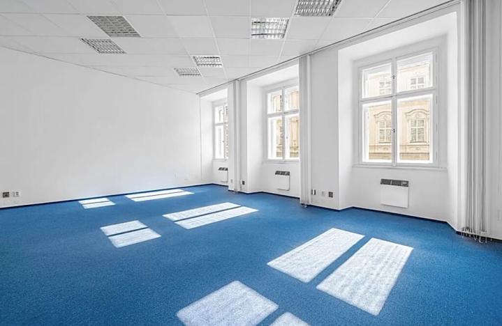 Pronájem kanceláře, Praha, 650 m2