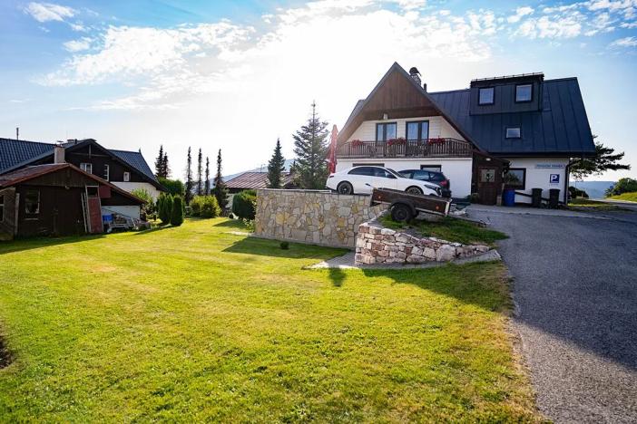 Prodej ubytování, Strážné, 450 m2