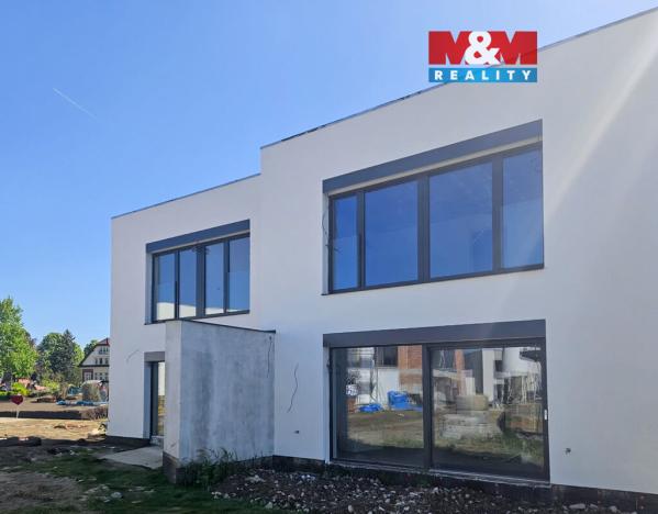 Prodej rodinného domu, Sezemice, 121 m2