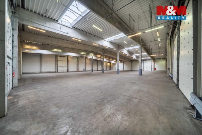 Pronájem výrobních prostor, Volduchy, 1866 m2