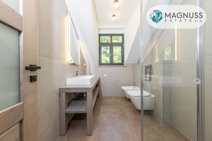 Prodej rodinného domu, Dolní Lomná, 259 m2