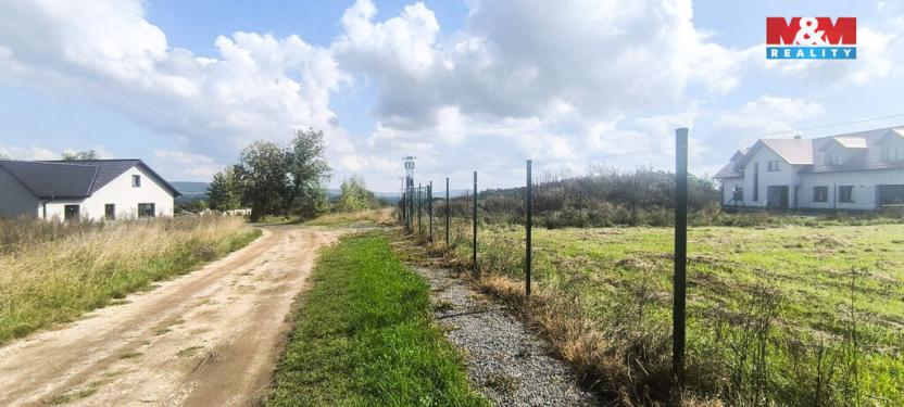 Prodej pozemku pro bydlení, Milostín, 900 m2