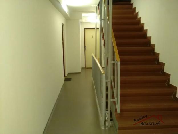 Pronájem bytu 2+kk, Praha - Hloubětín, Kukelská, 45 m2