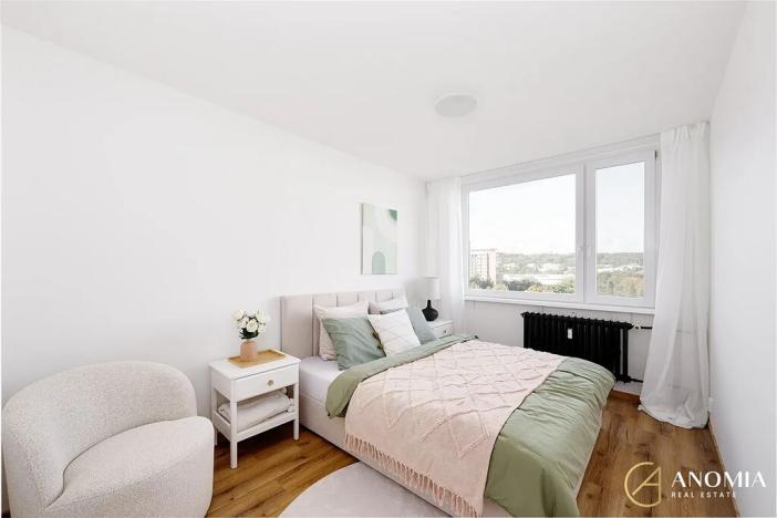 Prodej bytu 4+kk, Praha - Kobylisy, Třebenická, 73 m2