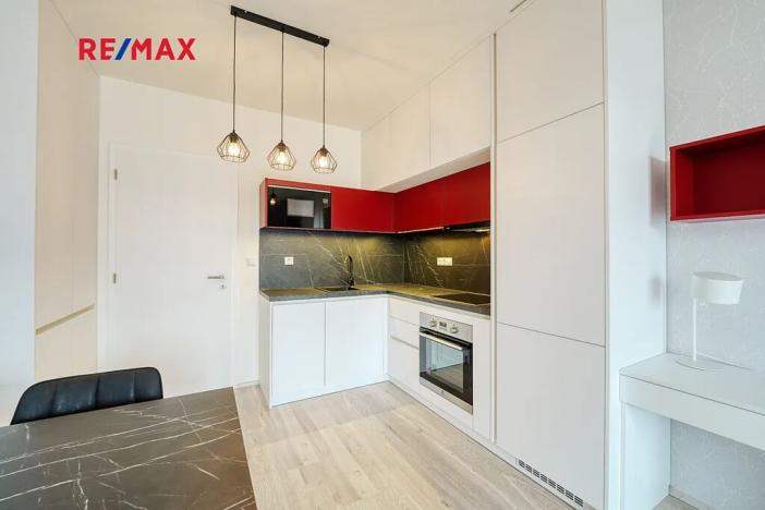 Prodej bytu 1+kk, Plzeň, Františka Kováříka, 32 m2