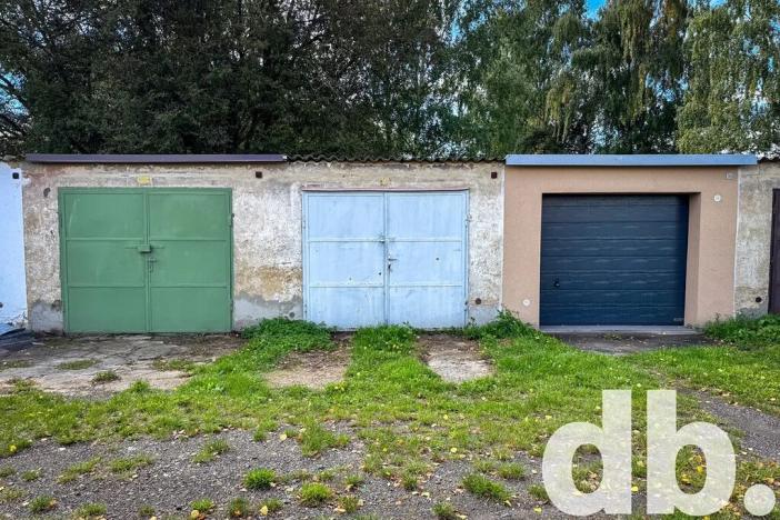 Prodej garáže, Karlovy Vary, V Lučinách, 22 m2