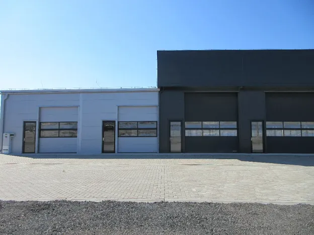 Pronájem skladu, Cvrčovice, 750 m2