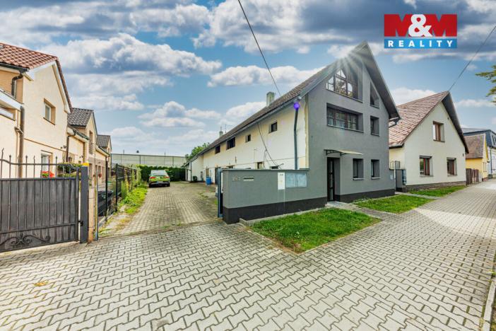 Pronájem bytu 2+1, Pardubice - Trnová, Bohdanečská, 42 m2