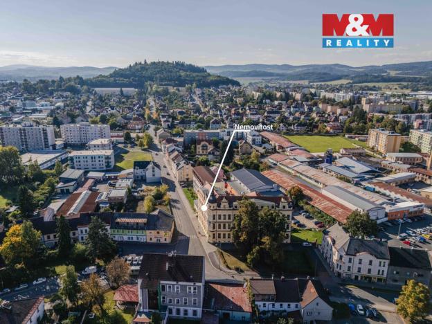 Prodej bytu 2+kk, Klatovy - Klatovy III, Husovo náměstí, 78 m2