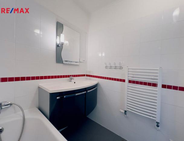 Prodej bytu 2+kk, Nupaky, U Školky, 50 m2