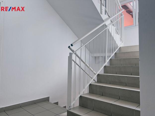 Prodej bytu 2+kk, Nupaky, U Školky, 50 m2