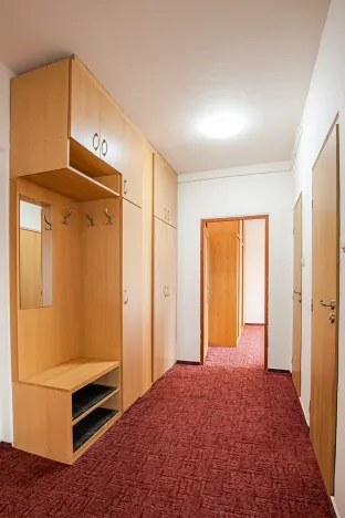 Prodej bytu 2+1, Ostrava, Zednická, 53 m2