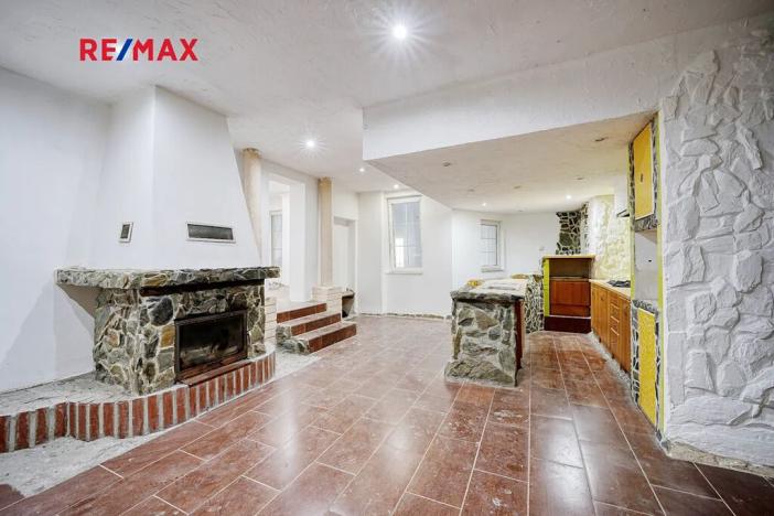 Prodej rodinného domu, Všeruby, 952 m2